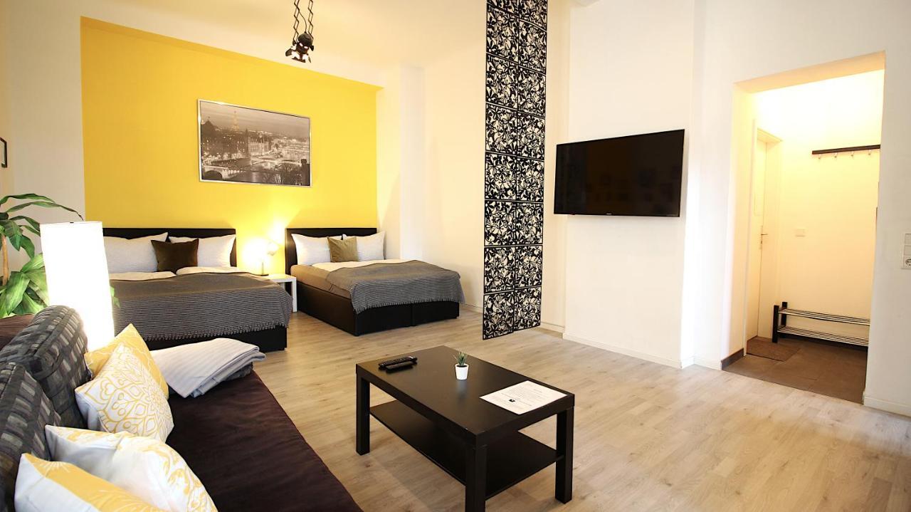 Apartment Lichtdurchflutetes Altbaustudio - Zentrum 600m