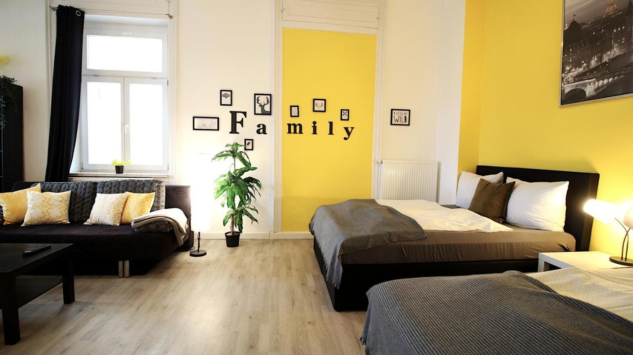 Apartment Lichtdurchflutetes Altbaustudio - Zentrum 600m