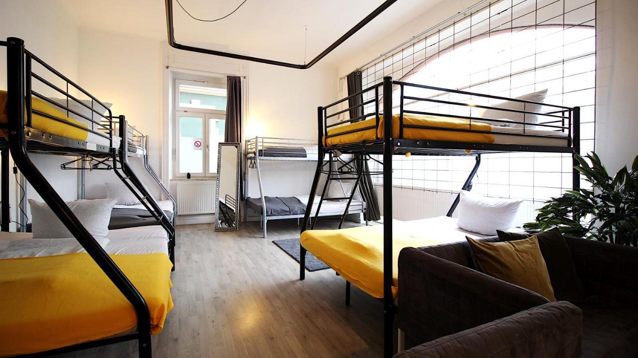 Lichtdurchflutetes Altbaustudio - Zentrum 600m Apartment