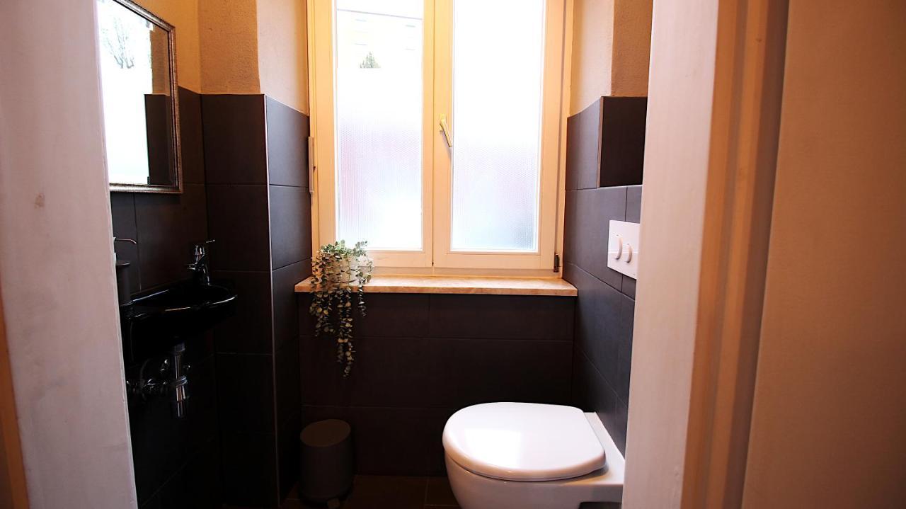 Apartment Lichtdurchflutetes Altbaustudio - Zentrum 600m Wurzburg
