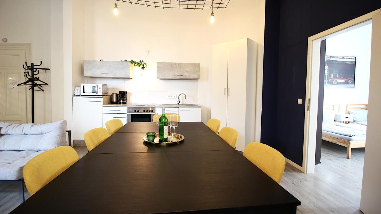Lichtdurchflutetes Altbaustudio - Zentrum 600m Apartment *
